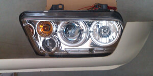 155_Headlights.jpg 155_Headlights.jpg