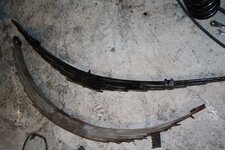 099_leaf_spring.jpg 099_leaf_spring.jpg