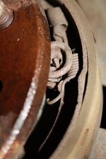 167_parking_brake.jpg 167_parking_brake.jpg