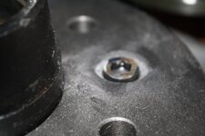 085_hub_screws.jpg 085_hub_screws.jpg