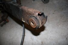 275_trailing_arm.jpg 275_trailing_arm.jpg