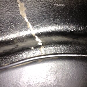 Corvette Crack in Fender well.JPG